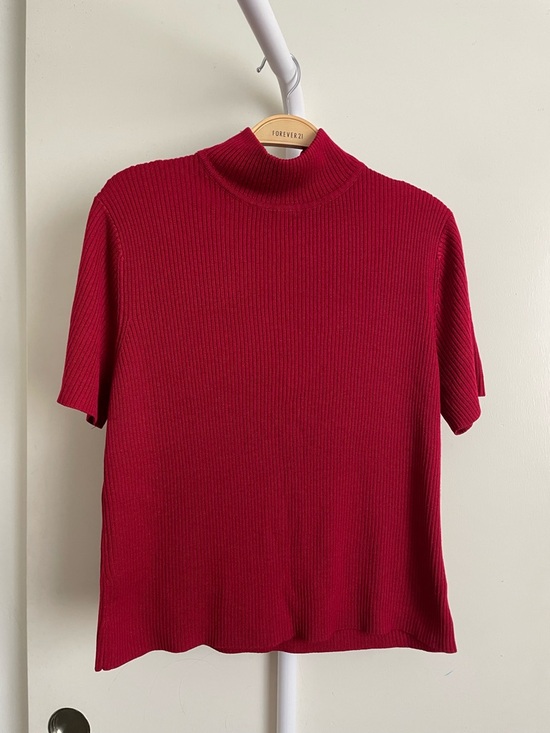 Tops - Women’s short sleeve top